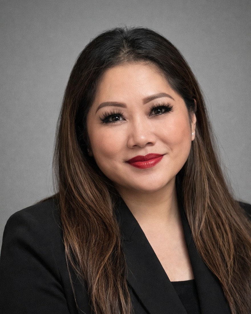 Portrait of Jennifer Tran